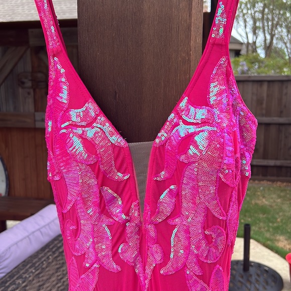 Hard to find! Jovani 3263 Prom dress. HOT PINK/IRIDESCENT, size 00 - Picture 4 of 7